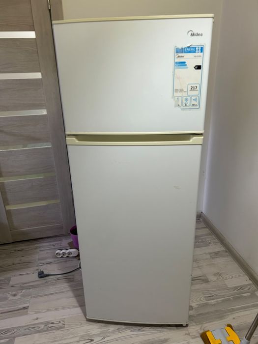 Продам холодильник