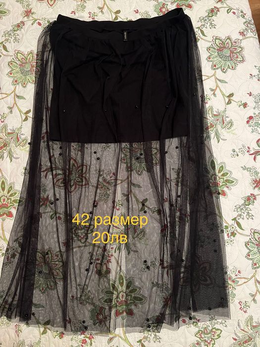 Маркови поли 40, 42 размер