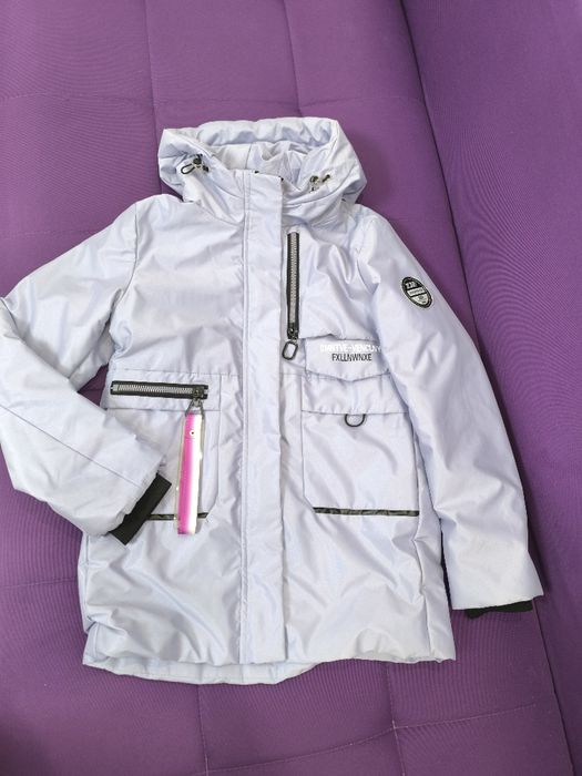 Продам куртку для девочки-подростка