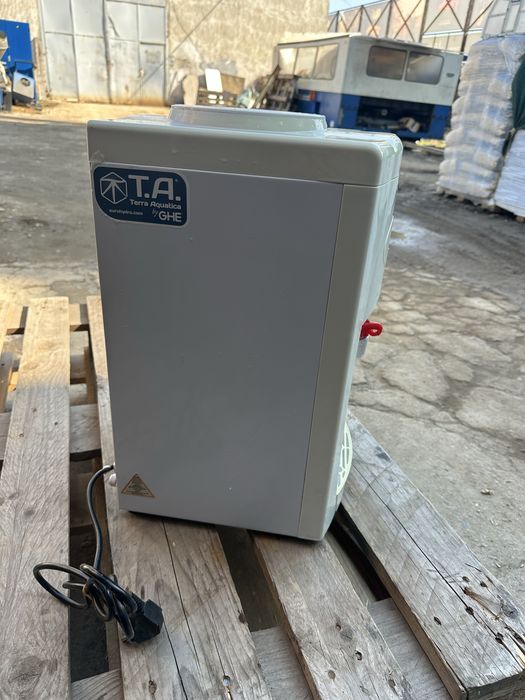 Диспенсър за вода