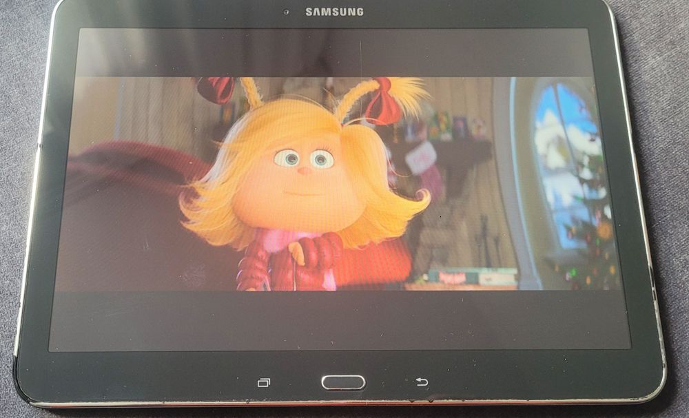 Samsung Galaxy Tab 4 SM-T530 – peste 5 ore autonomie