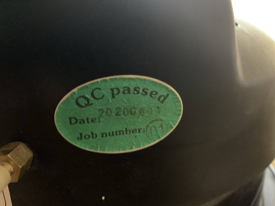 Sofa carpet cleaner sotiladi