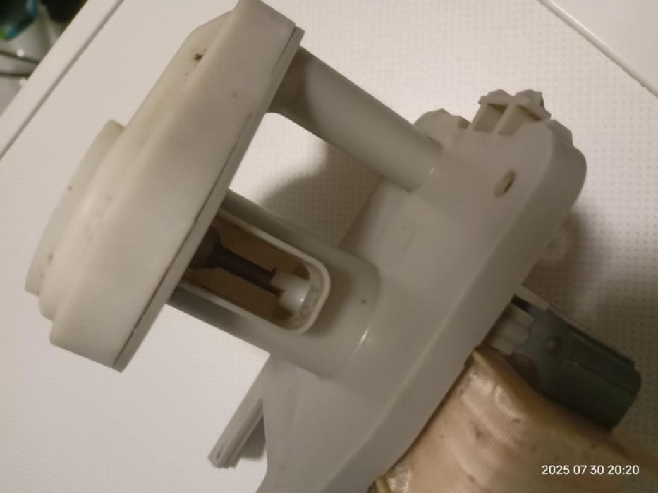 Помпа за сушилня Bosch