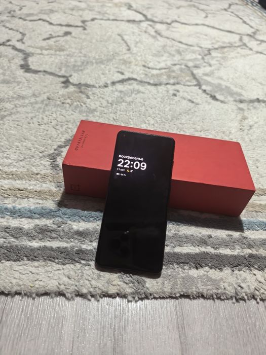 Продам OnePlus 10pro