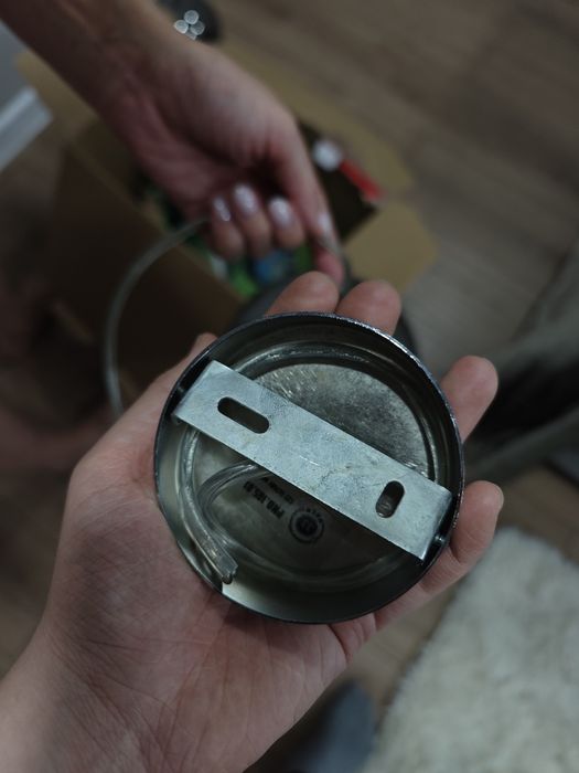 Люстры потолочные