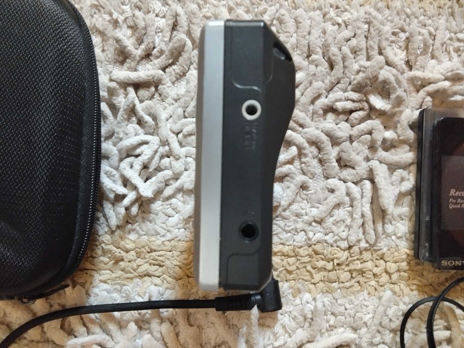 страхотен мини диск плеър записващ Сони-нов внос от Дания