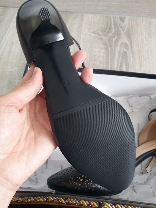 Туфли и босоножки