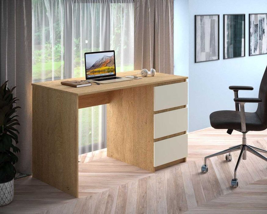 Письменные столы и комоды на заказ.