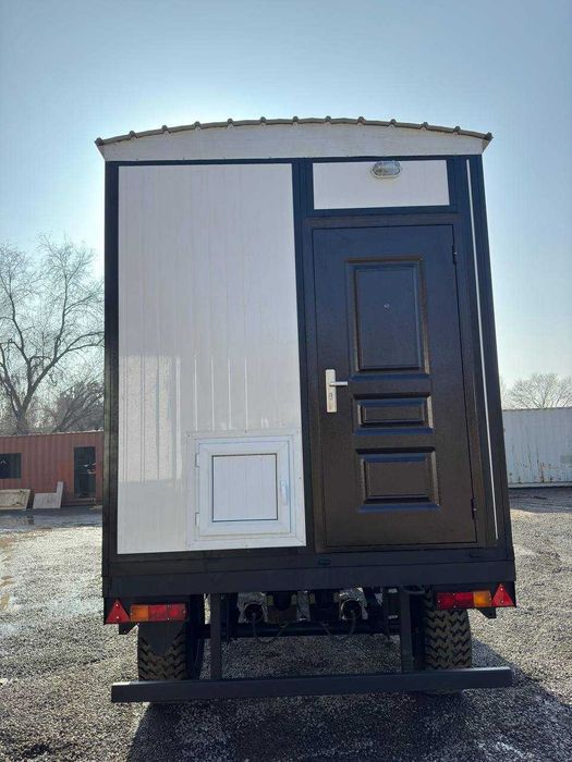 вагон на колесах