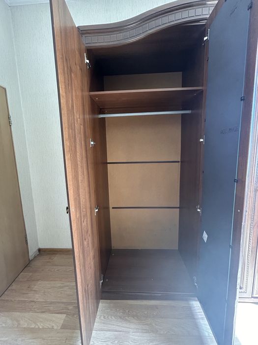 Продам спальный гарнитур