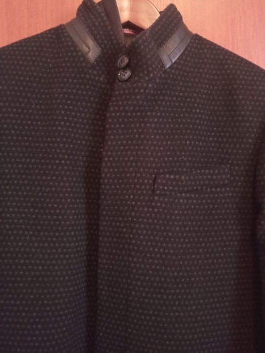 Пальто и брючный костюм