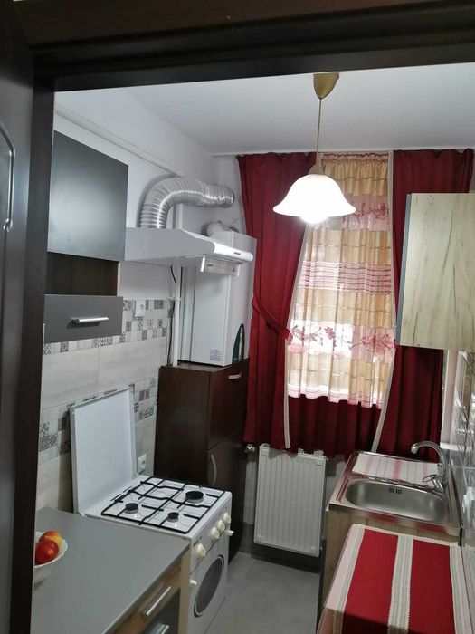 Garsonieră de închiriat - zona Precista, direct de la proprietar