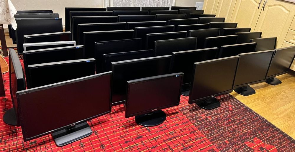 Монитор Philips 22"