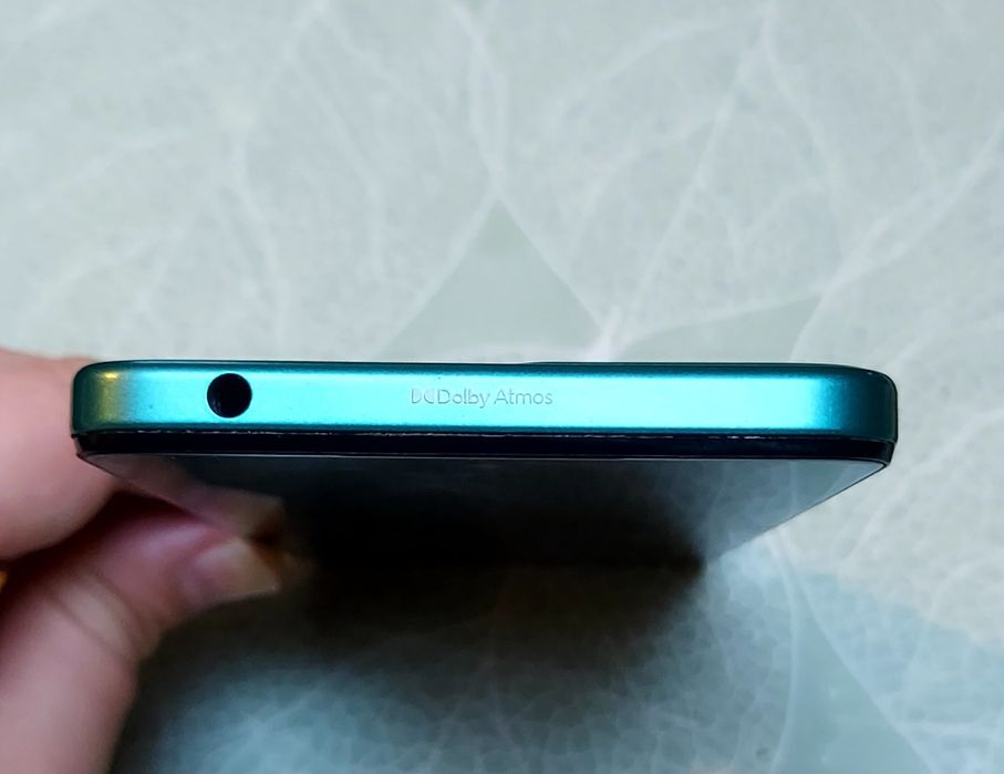 Vând Motorola G04 în stare foarte bună