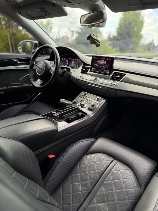 Audi S8 D4 V8T 4.0 TFSI 520 CP/Distronic/B&O/FullLed/360’/2013