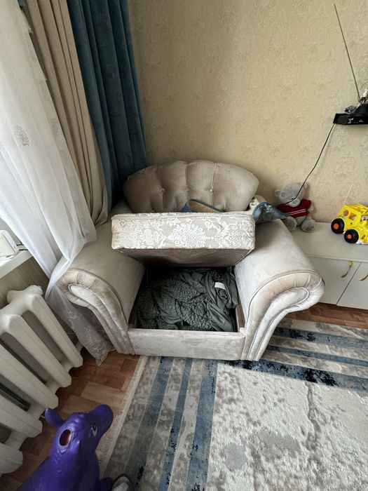 Продам мягкий уголок