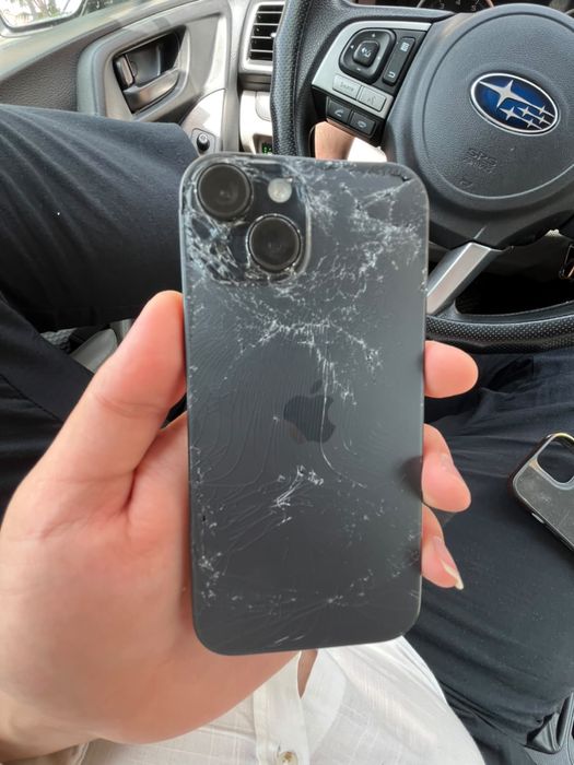 iPhone 15 без ремонт