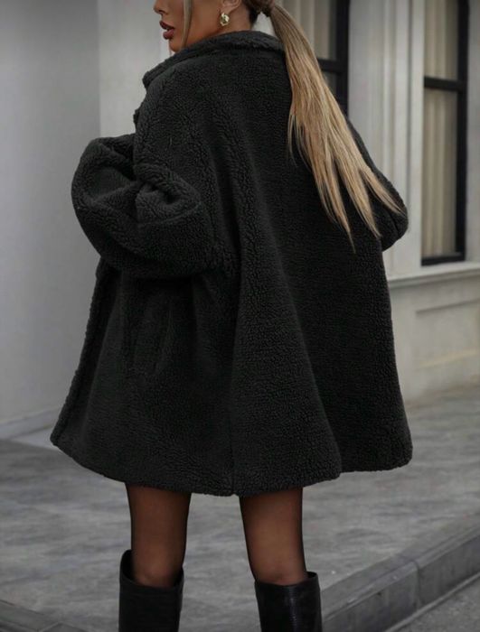 Зимно черно палто