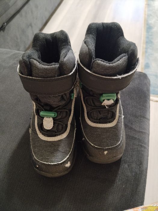 Сапоги 50.000 б/у картерс