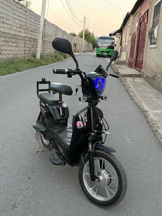 В продаже 16 размер Скутер.