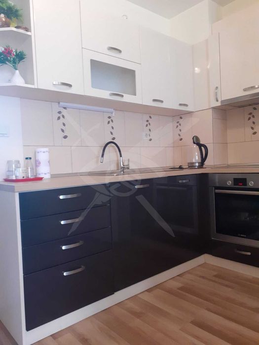 Продава се Двустаен апартамент в Бургас, Възраждане - 74 кв.м за 1852 €/кв.м - Снимка #2