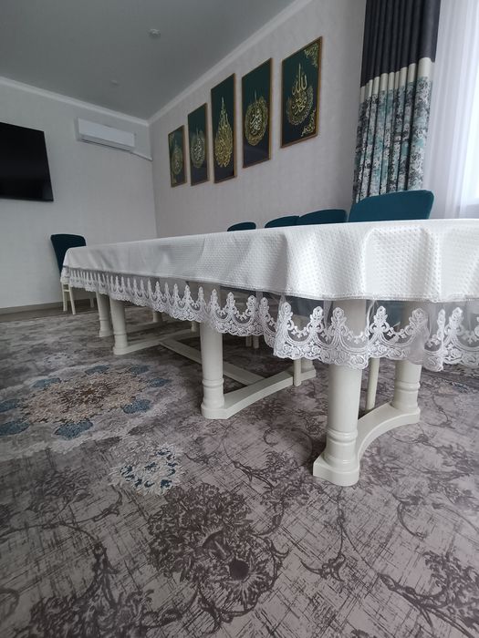 Стол обеденный овальный