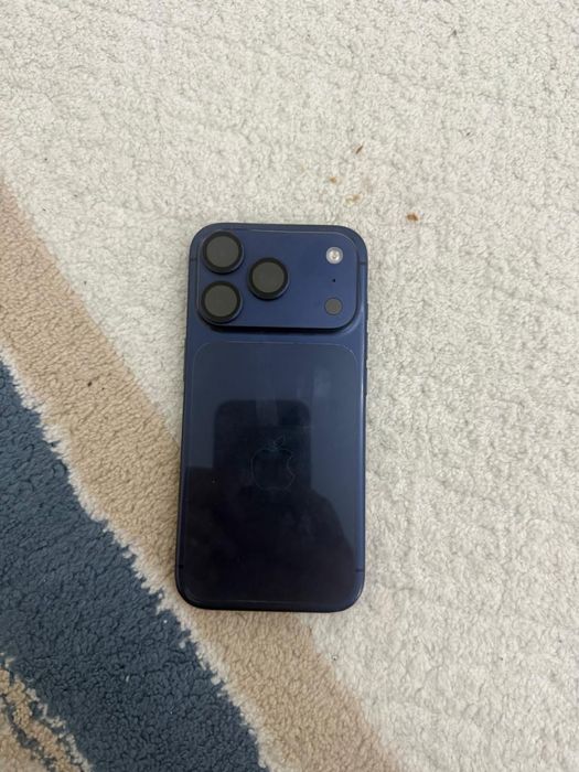 Айфон 17 про. 256гб. Көк түсті