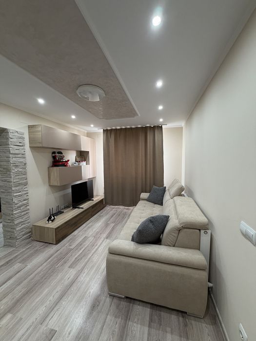 Apartament 3 camere, Curtea de Arges.