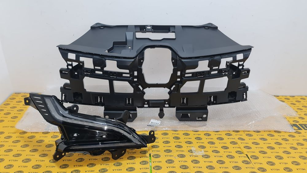 Grila masca radiator trager far led proiector Renault Megane 5 V Etech