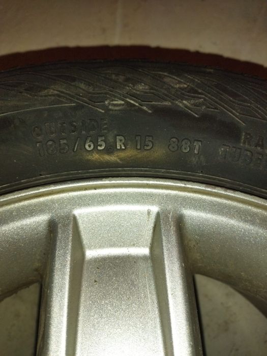 Vând roti Logan vara