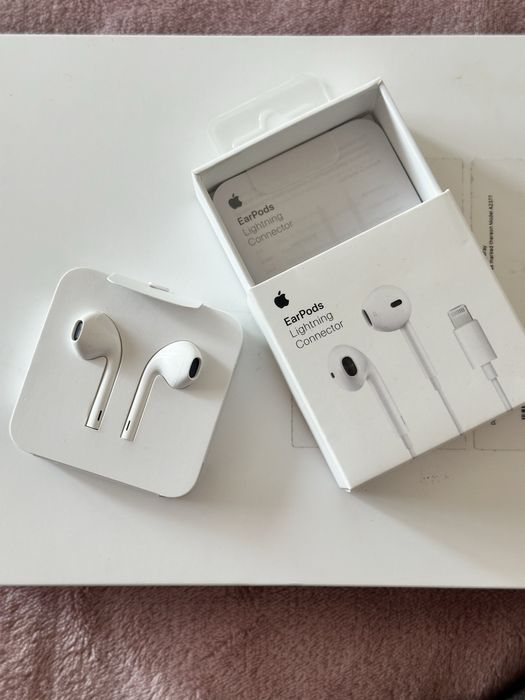 Оригинални Apple Lightning слушалки