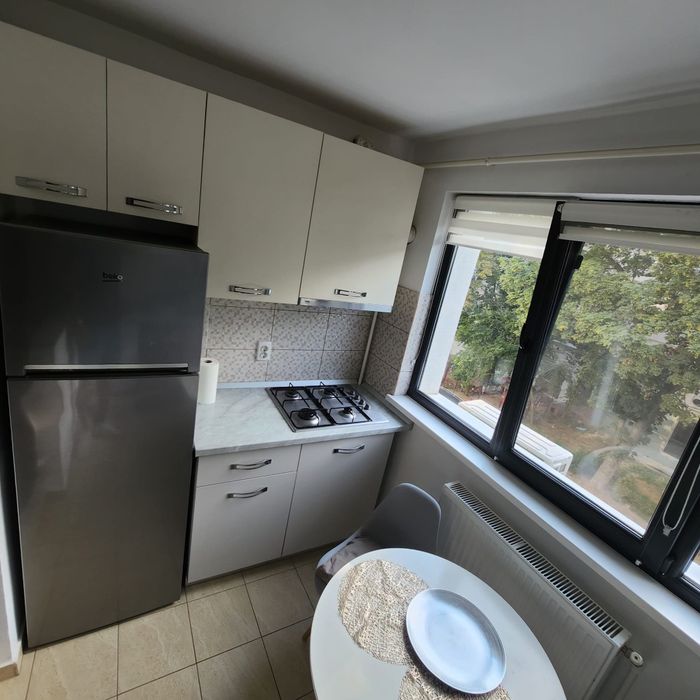 Inchiriez garsoniera in Hipodrom, capatul lui 2, bloc nou, etaj 2 cu lift