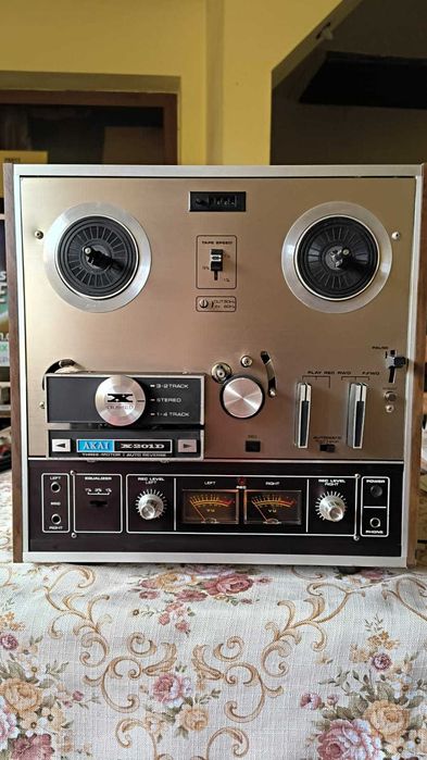 Magnetofon Akai X 201D Autorevers.