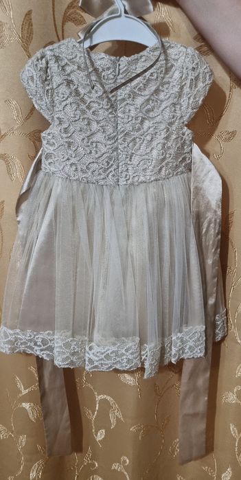 Продам детское платье, рост 86 см