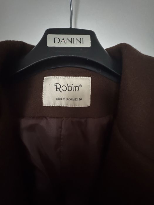 Дамско палто до коляното