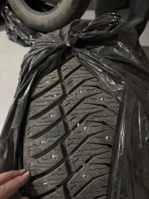 Yokohama 285/60R18 зимние шины