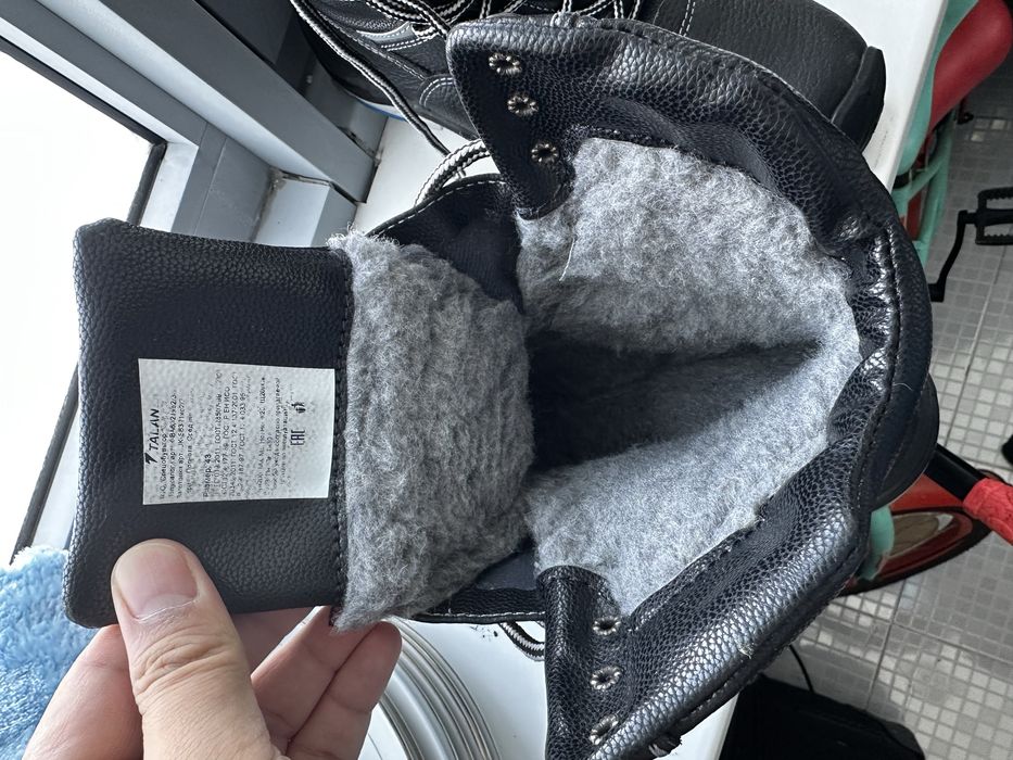 Продам спецобувь