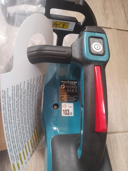 Ferăstrău electric DUC 254z 18V, nou