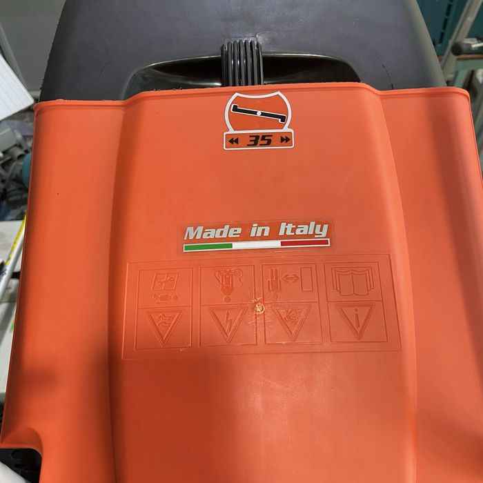 Аккумуляторная газонокосилка Oleo-Mac Gi 40 P Brushless