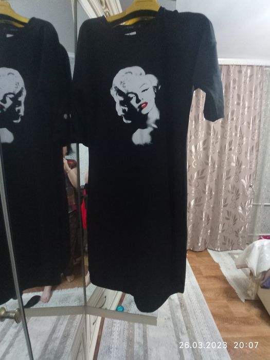 Продам платье новое