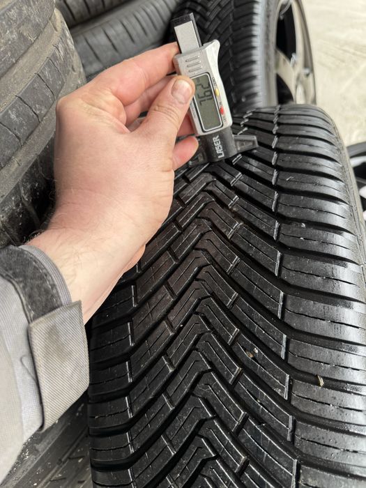 Jante Mercedes Clk Slk R18 Originale Amg Continental All Season 90%