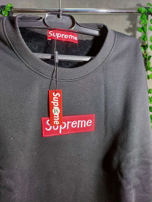 Bluza Supreme marimea XS