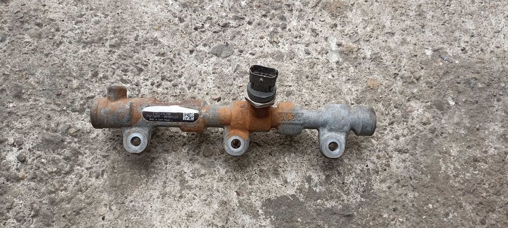 Rampa injectoare cu senzor Renault Master 3 Opel Movano Opel Vivaro