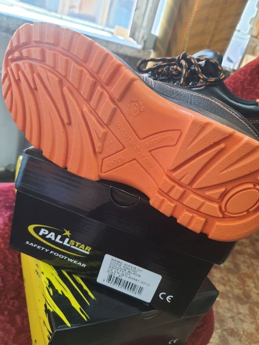 Работни обувки номер 36.37,38,42 номер