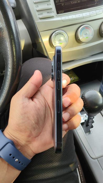 Срочно Iphone 15pro