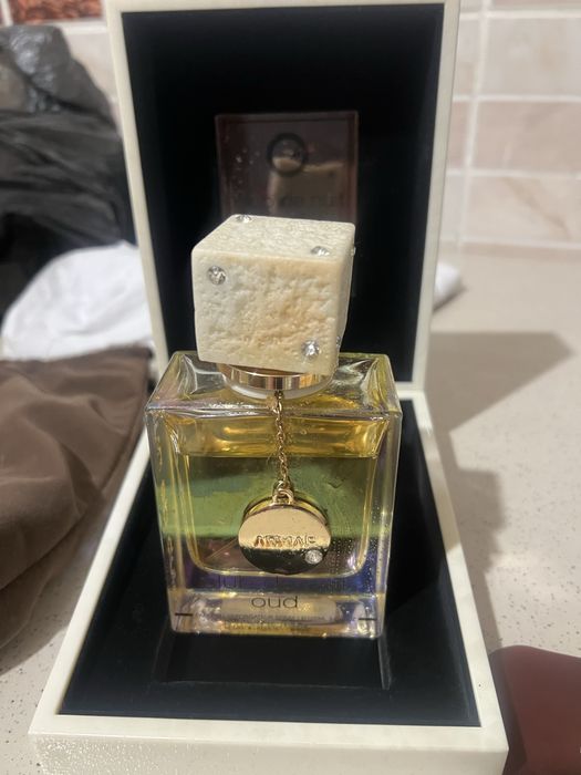 Armaf Club de Nuit Oud бу