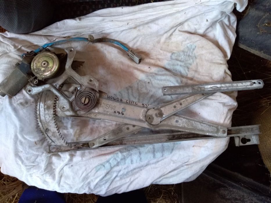 Хонда Сивик 1993 год. на части