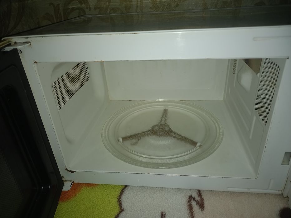 Продам микровалновую печь