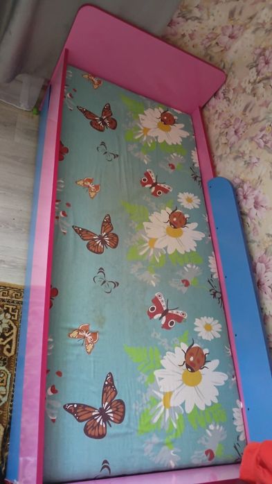 Кровать детская, бесплатно