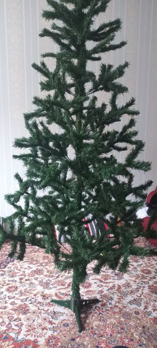 Продам елку. Искусственный